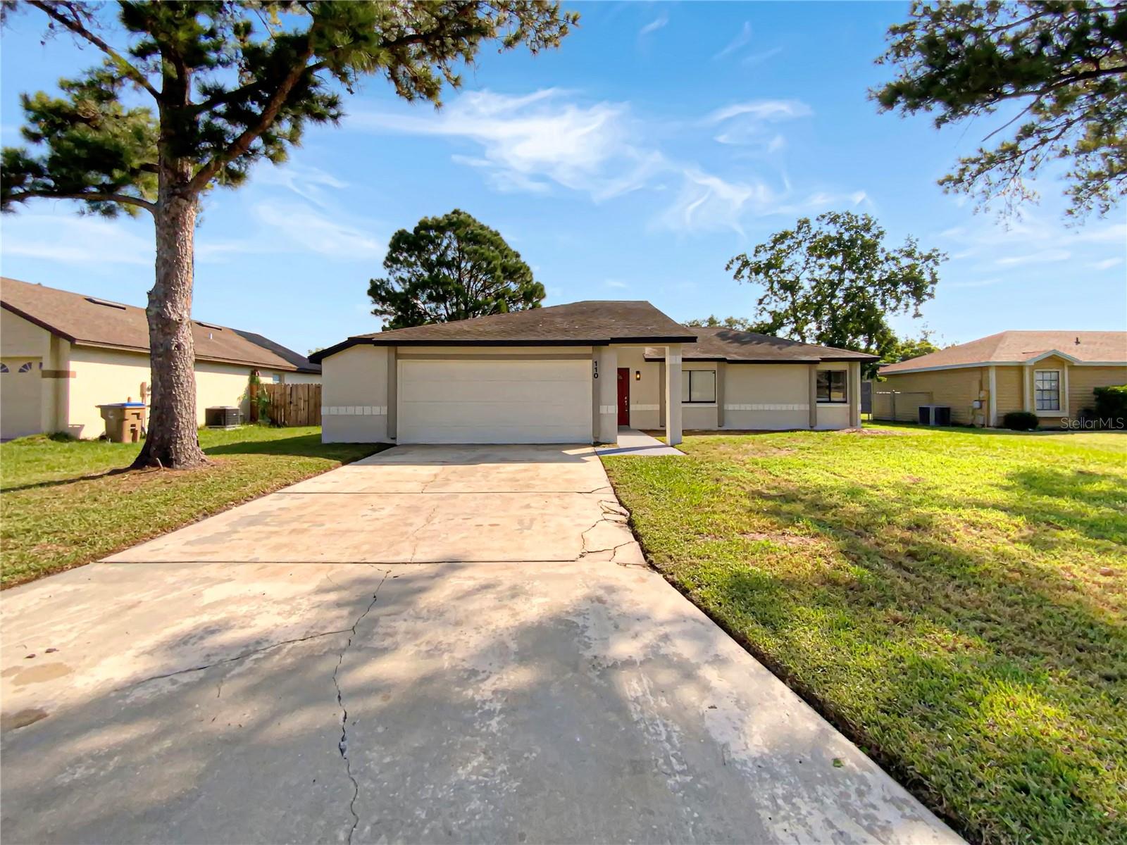 110 LINDENWOOD LN — home for sale