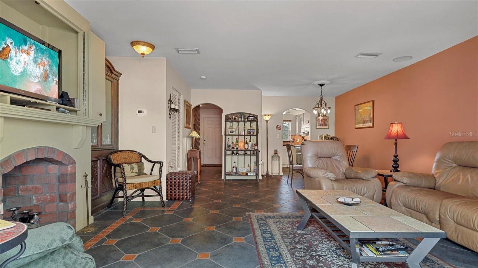 2700 BAYSHORE BLVD #2C/578 photo 3
