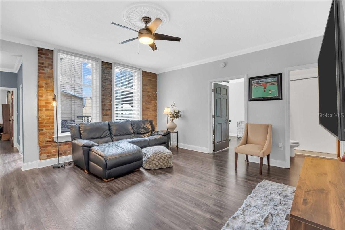 215 CENTRAL AVE #4F photo 4