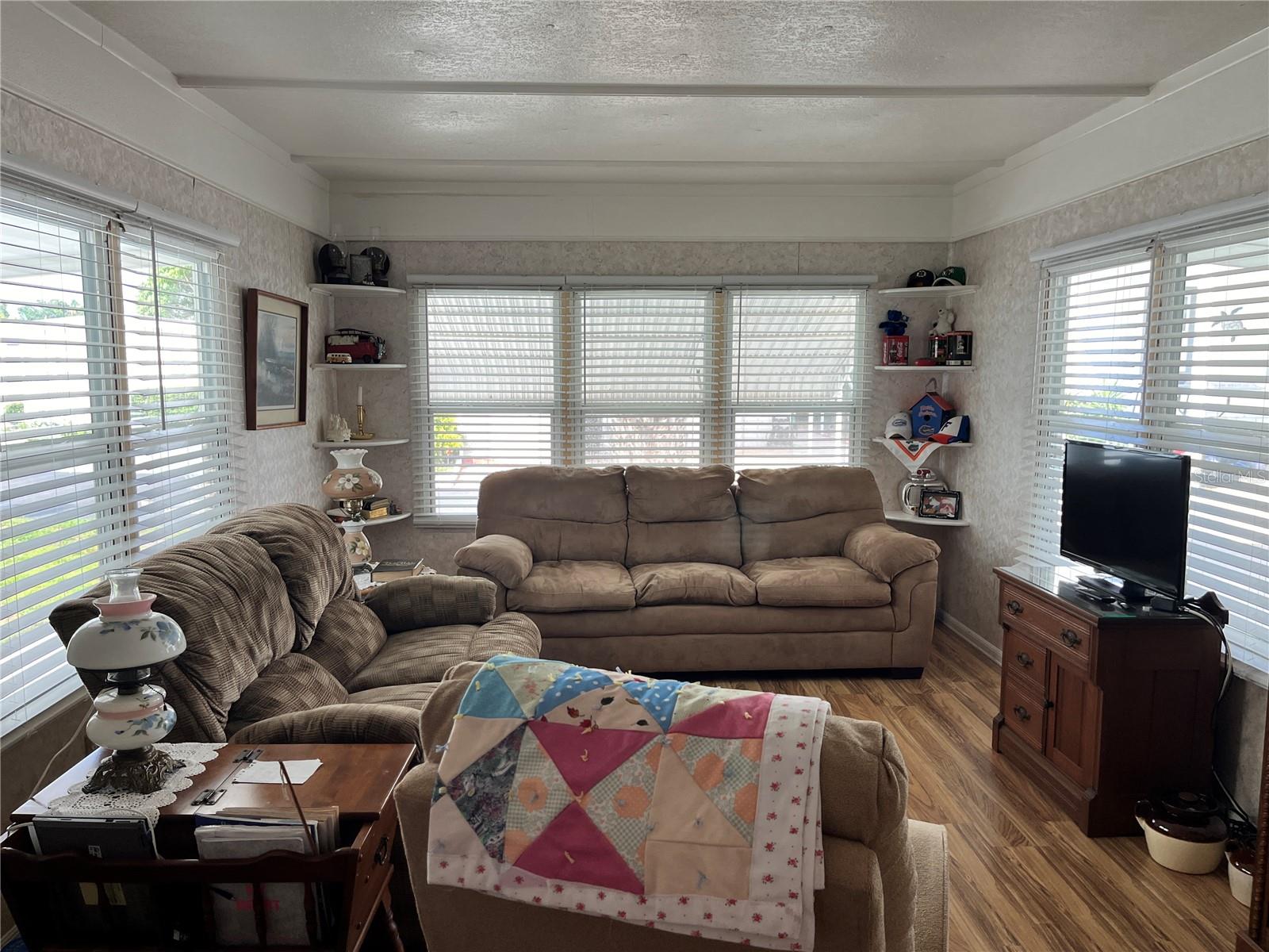 6823 MOUNT QUINCY DR NE #364 photo 3