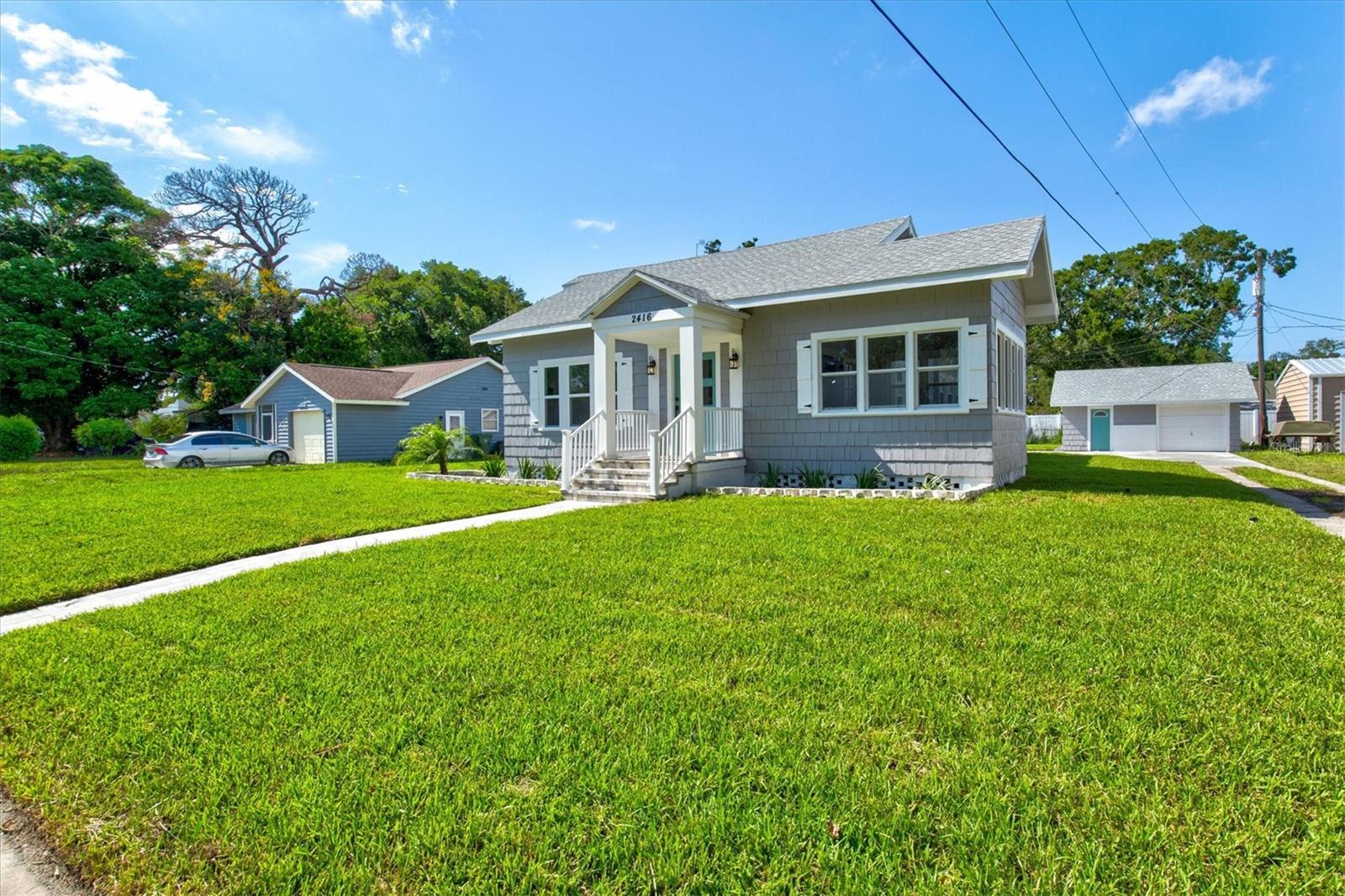 2416 7TH AVE W
