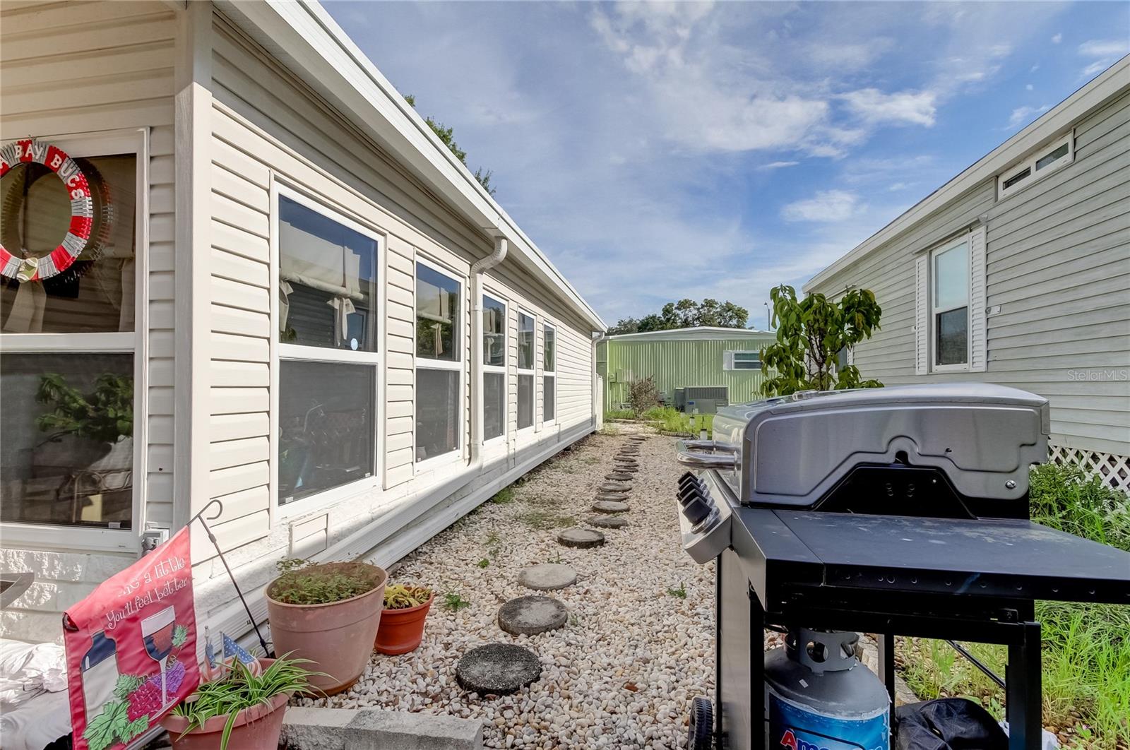 192 BLUE MARLIN DR photo 4