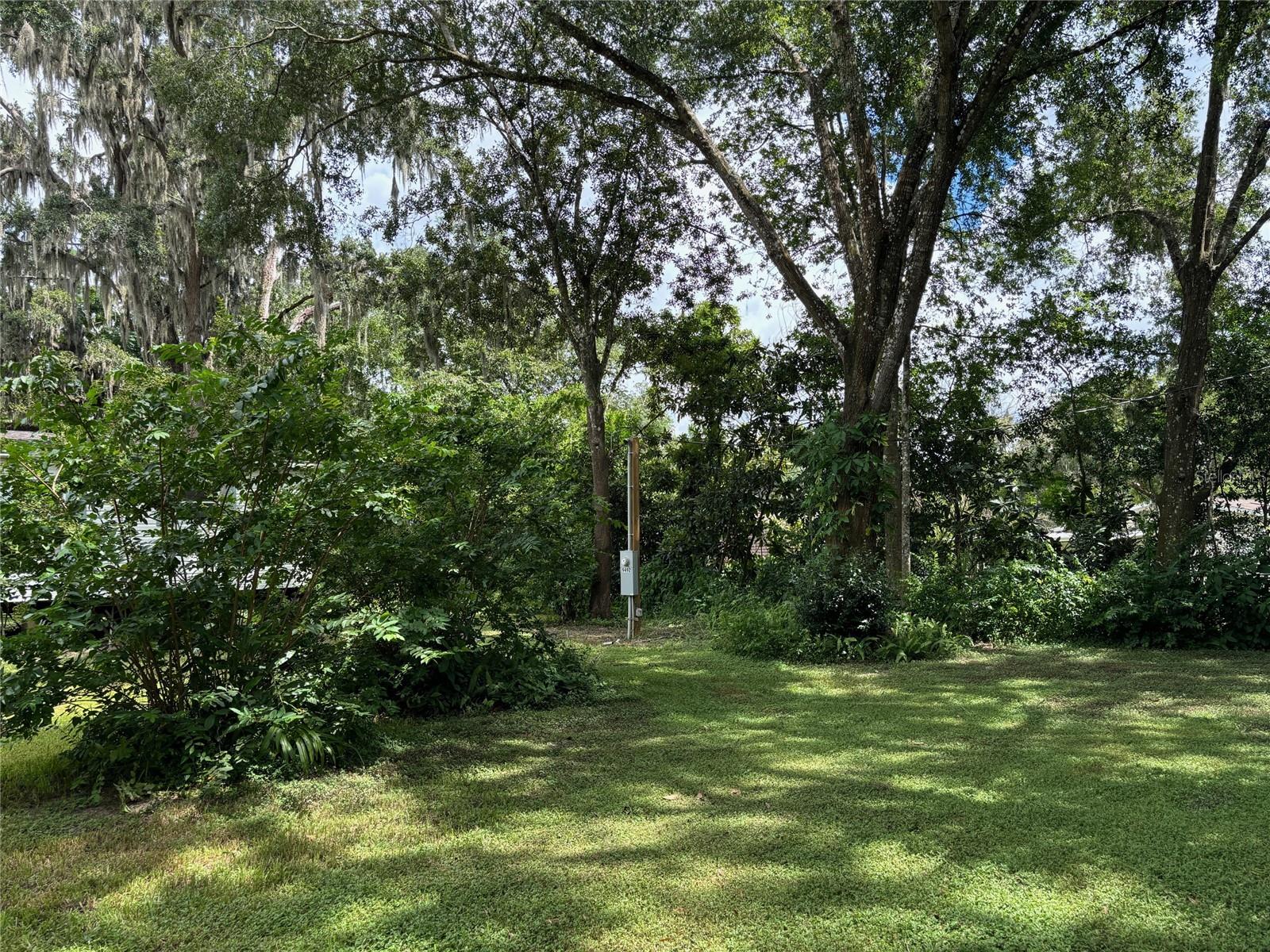 9492 MCINTYRE RD photo 2