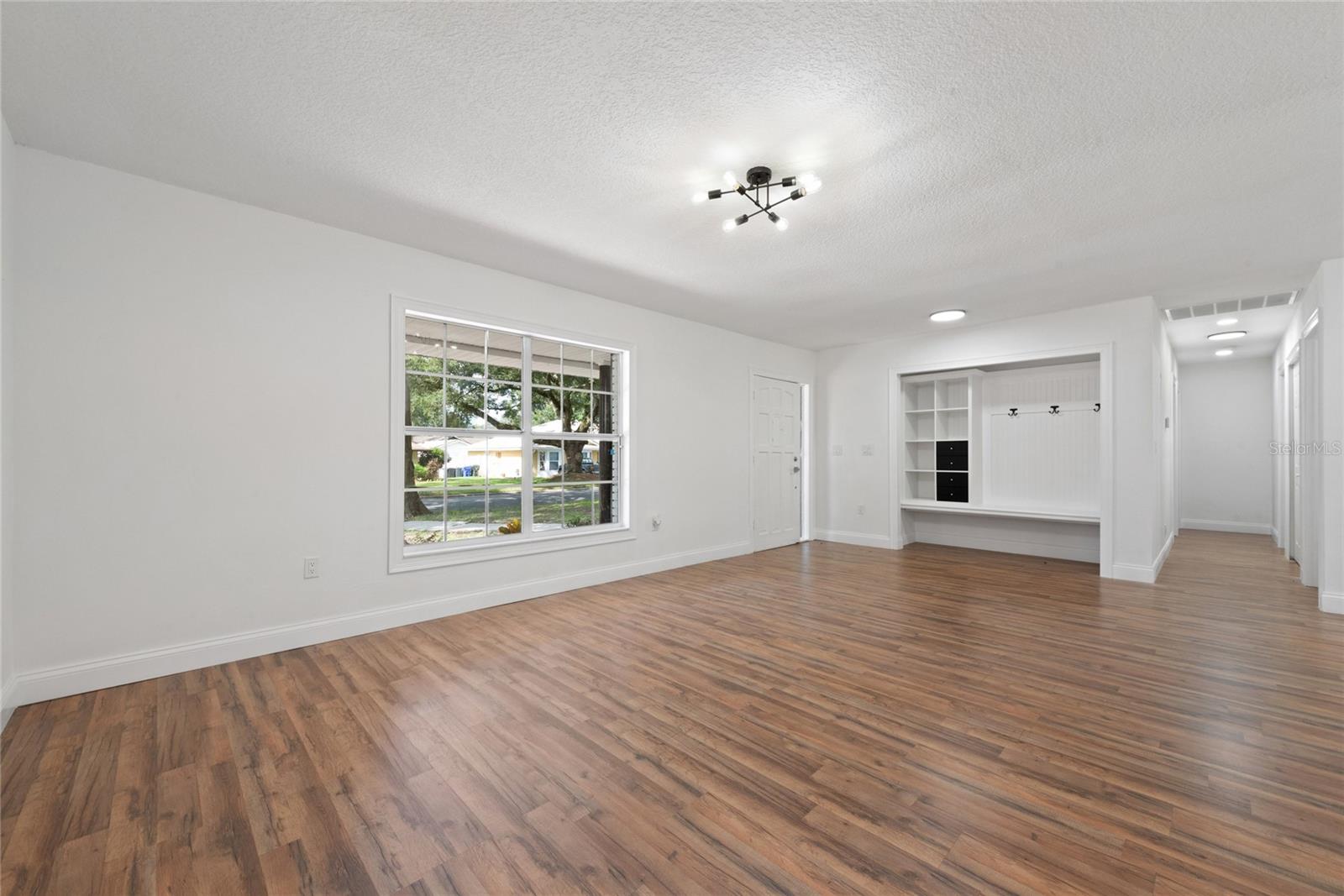 1509 CLAIRDALE LN photo 4