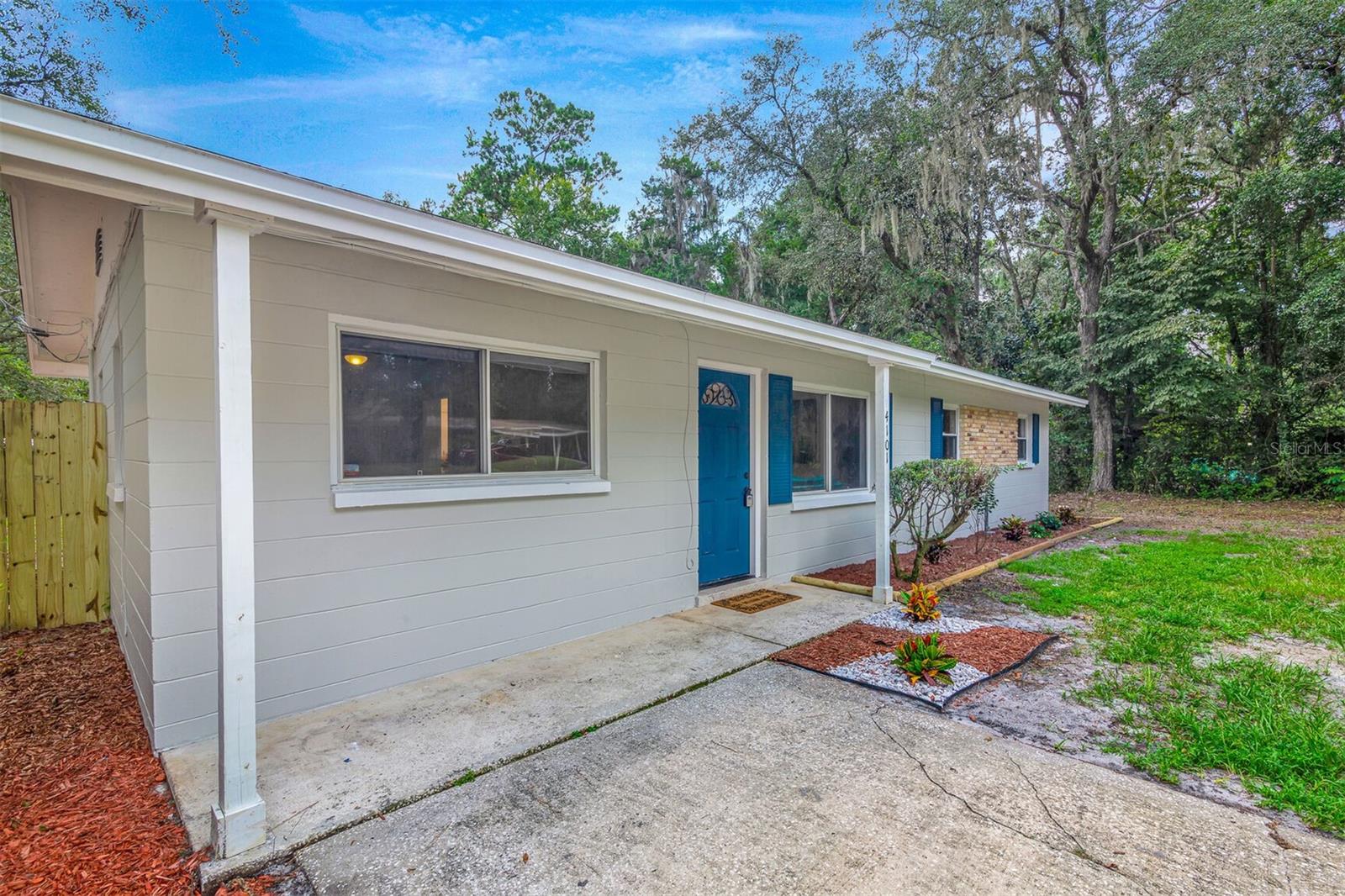 4101 NW 14TH PL photo 3