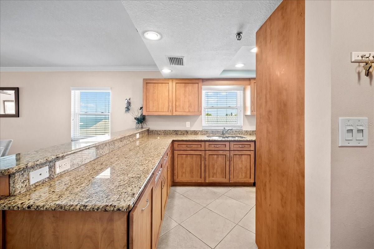 14300 GULF BLVD #206 photo 5