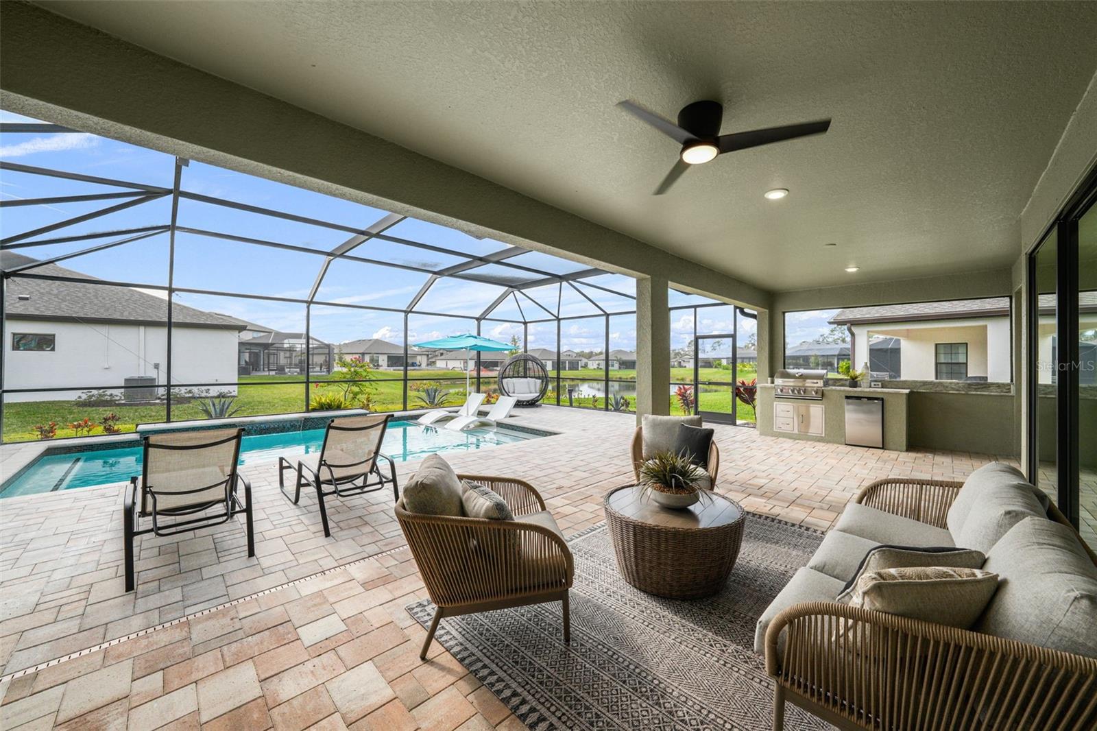 9120 WARM SPRINGS CIR photo 2