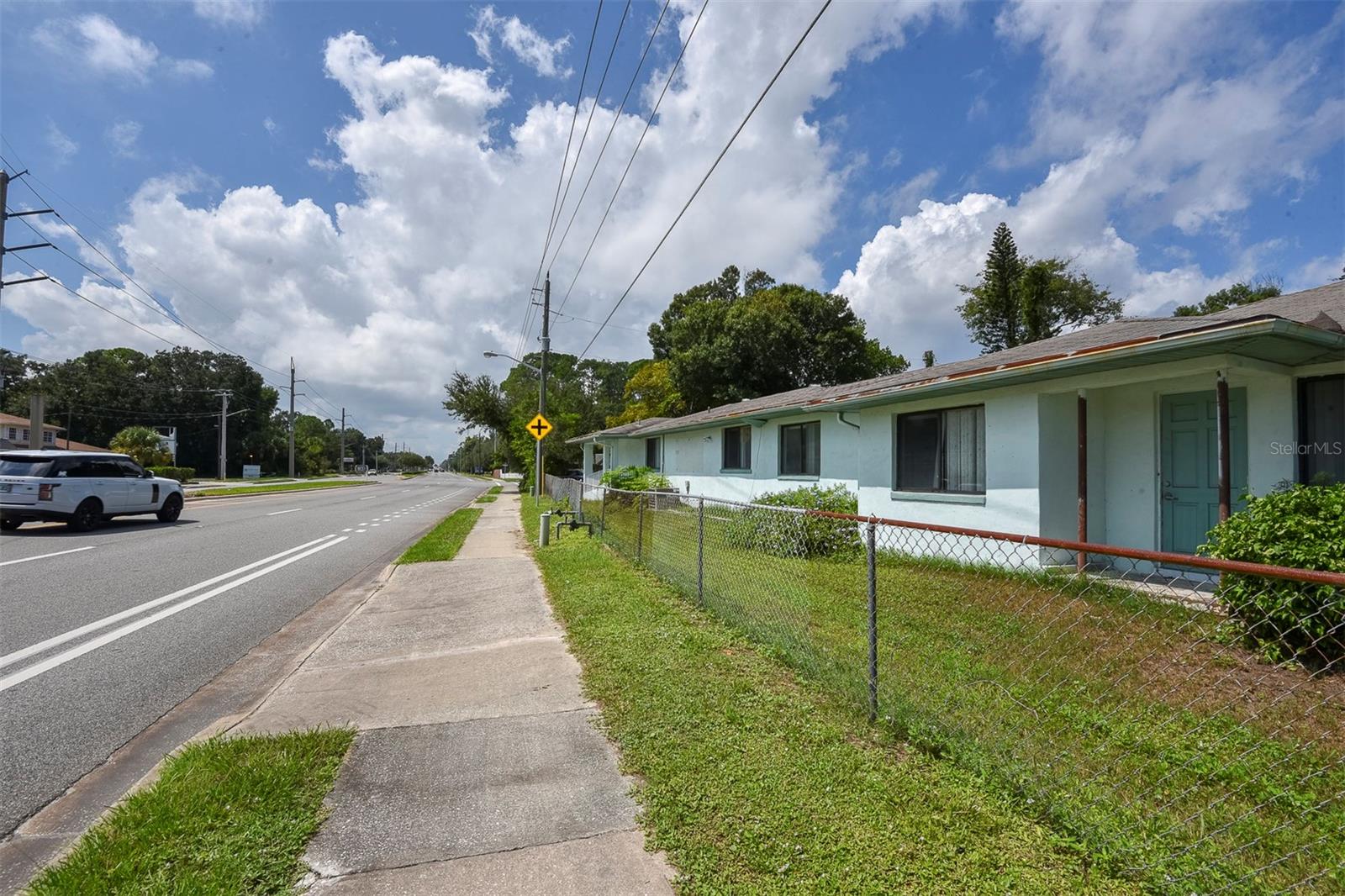 700 BEVILLE RD photo 3