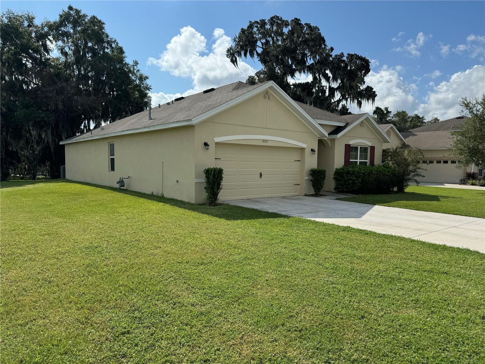 9737 PEPPER TREE PL photo 2