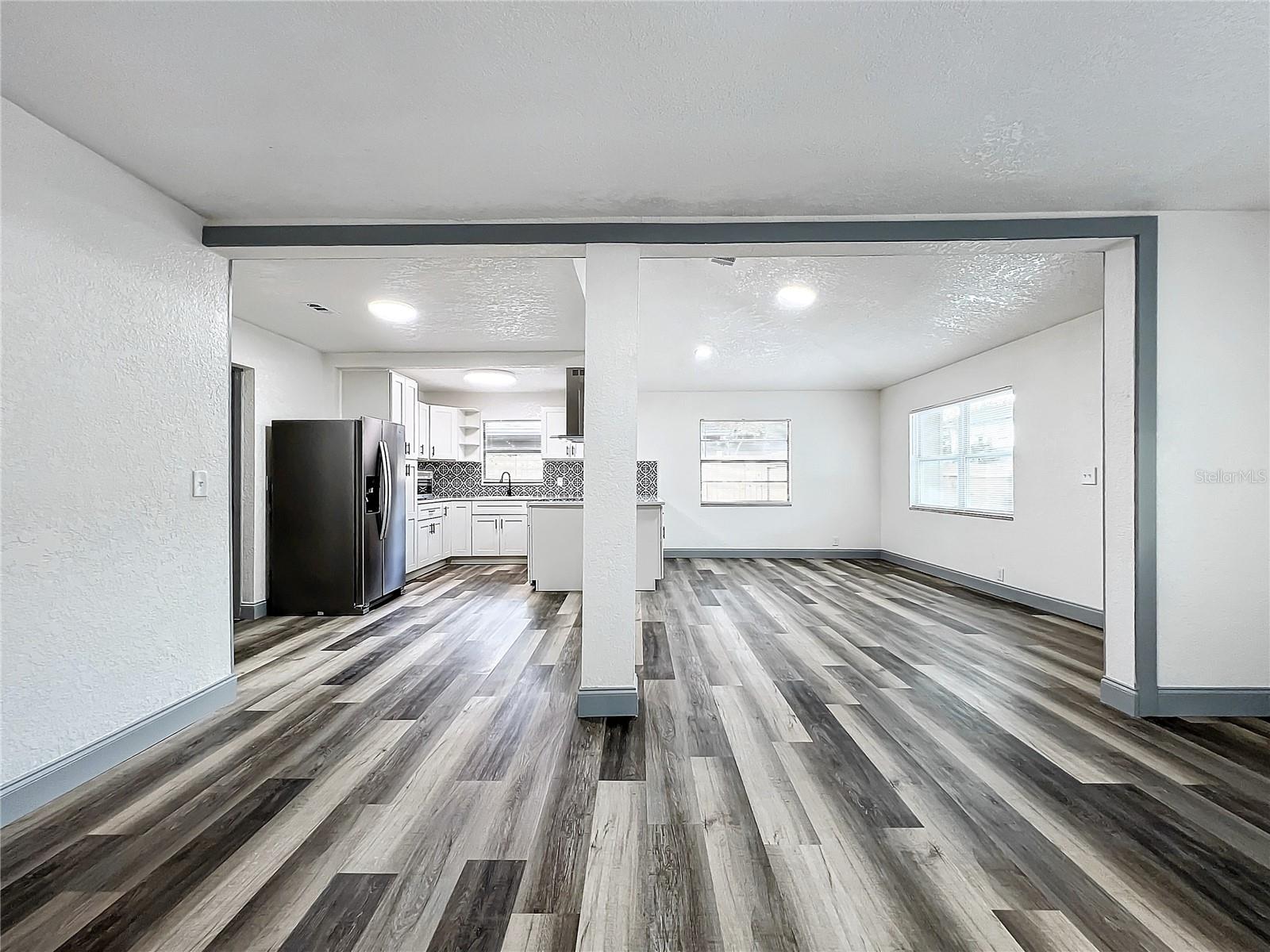 1306 CYPRESS AVE photo 4
