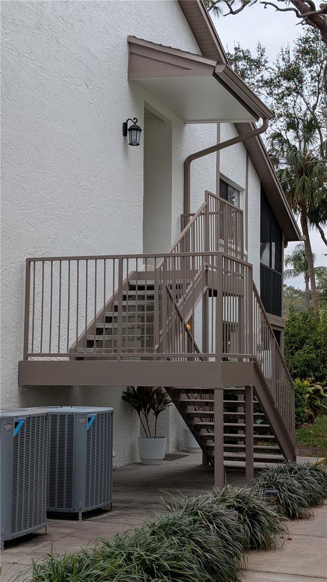 635 FAIRMONT AVE #D photo 2