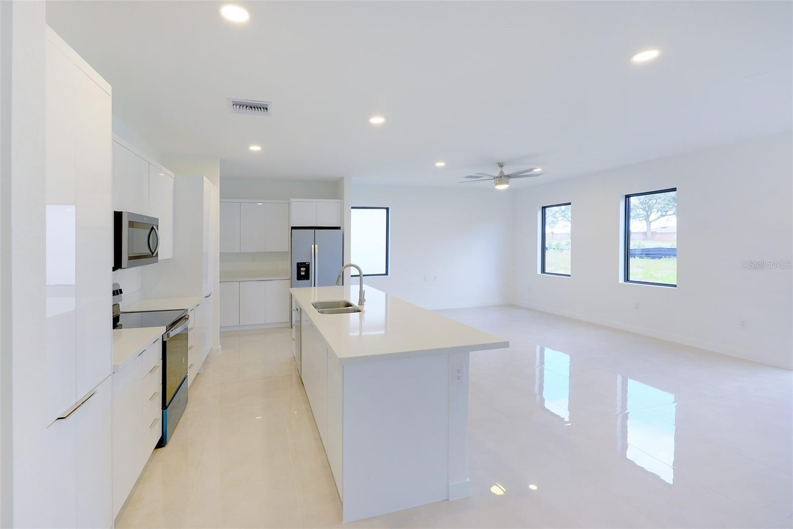 6442 CHORUS DR photo 4
