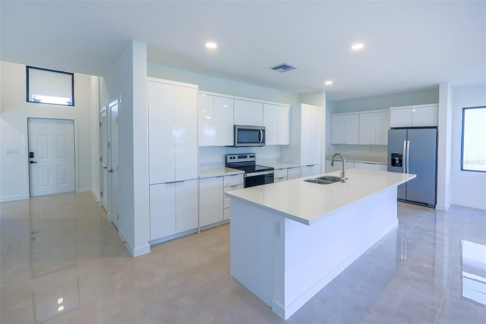 6442 CHORUS DR photo 2