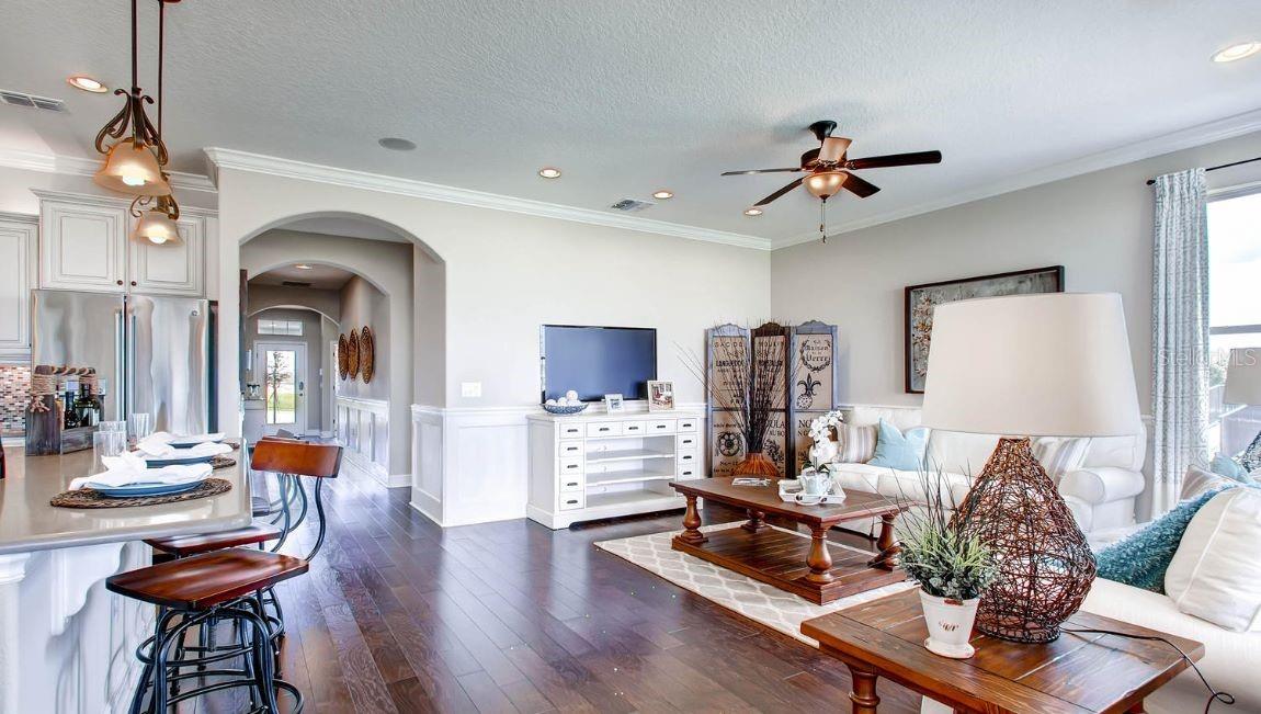 12853 CHARMED DR photo 4