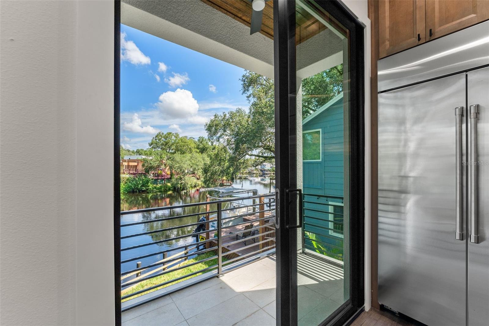 321 W HANLON ST photo 4
