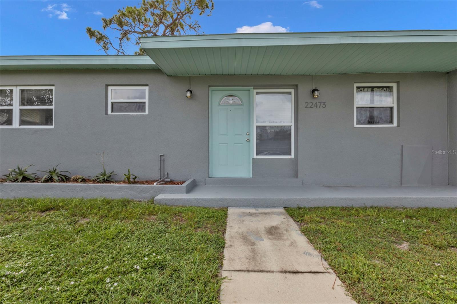 22473 HERNANDO AVE photo 4