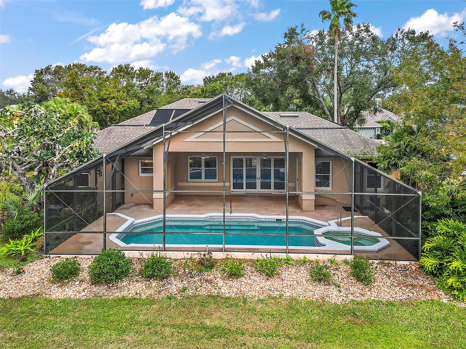5008 GREENBRIAR TRL