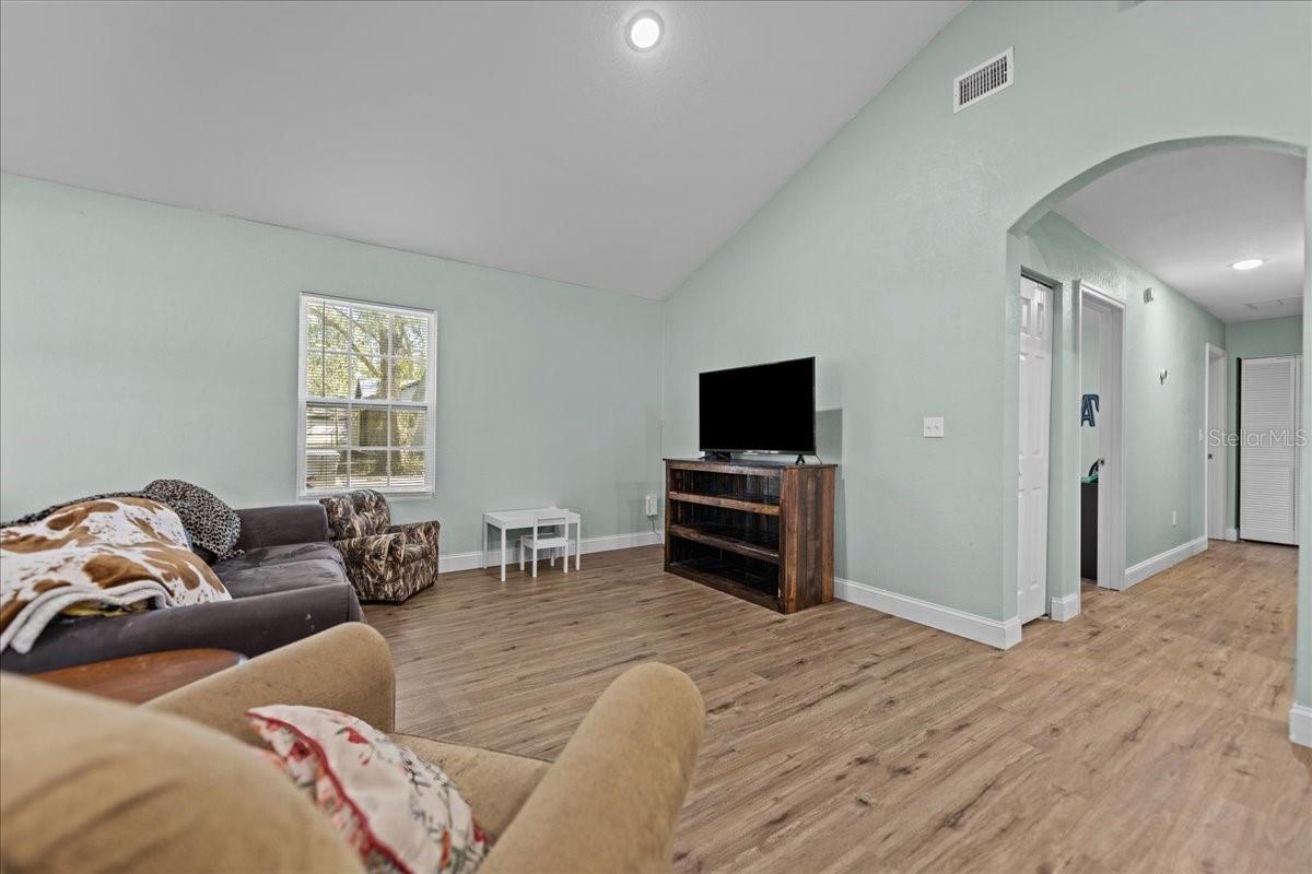 6584 SE 92ND TER photo 5