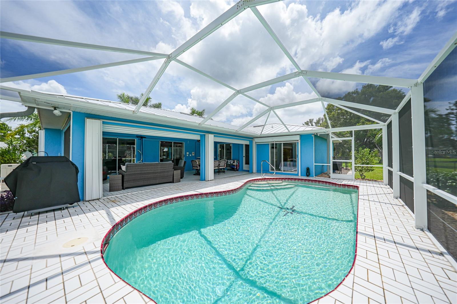 2379 QUIRT LN