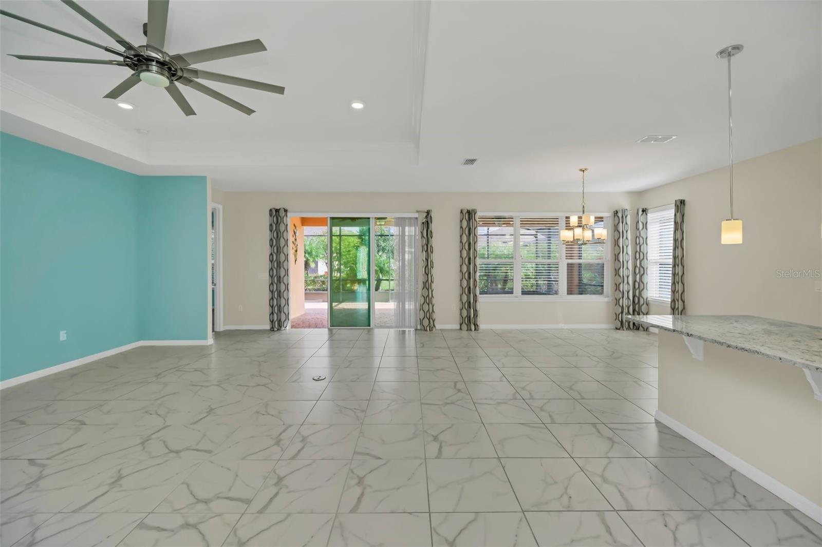 687 IRVINE RANCH RD photo 4