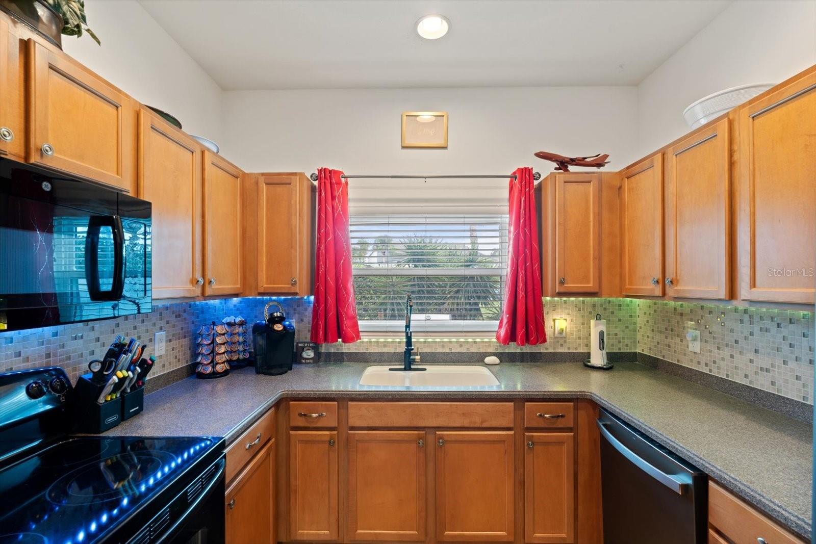 1510 GRANTHAM DR photo 2