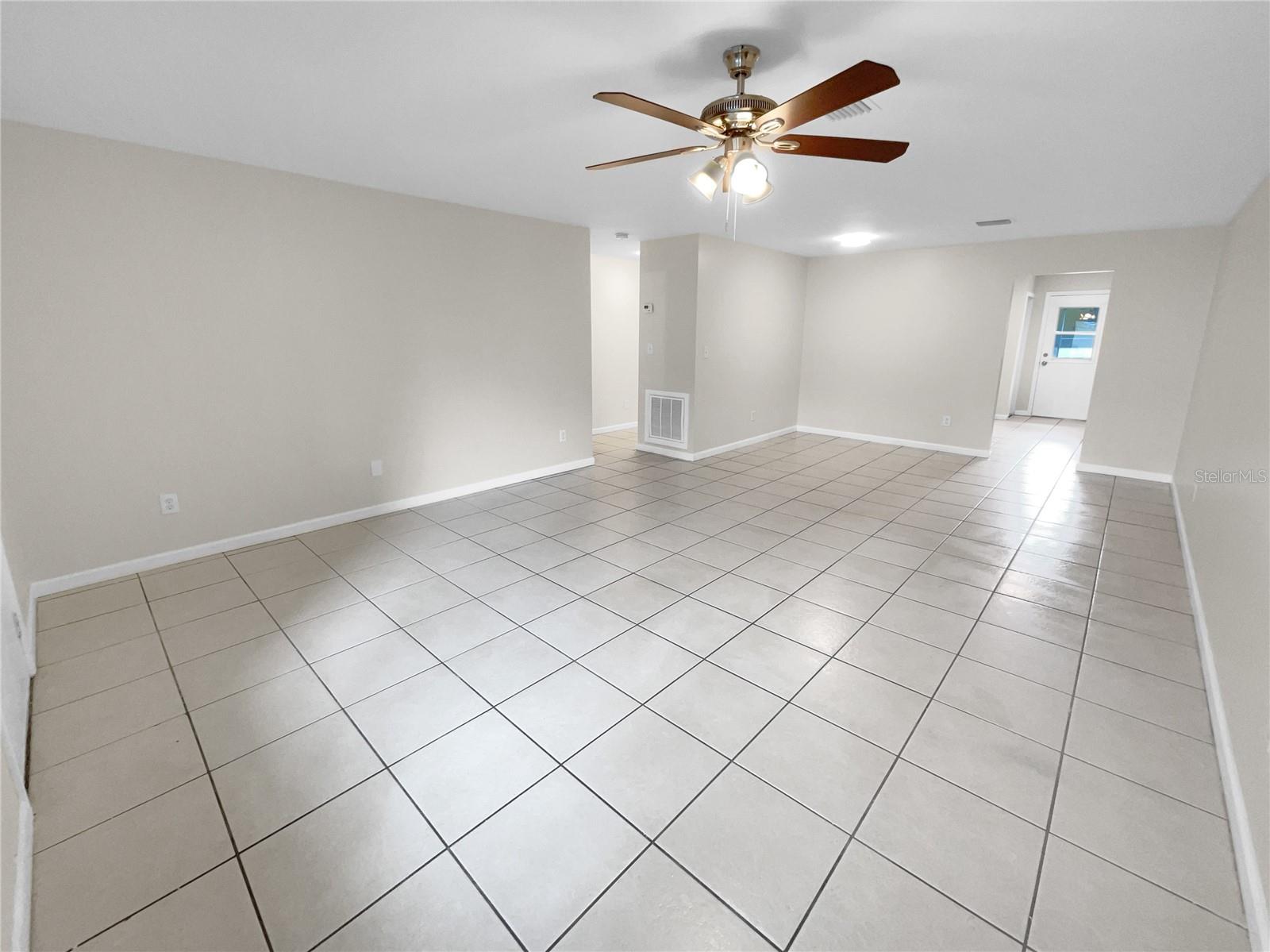 220 CHEROKEE CT #107 photo 4