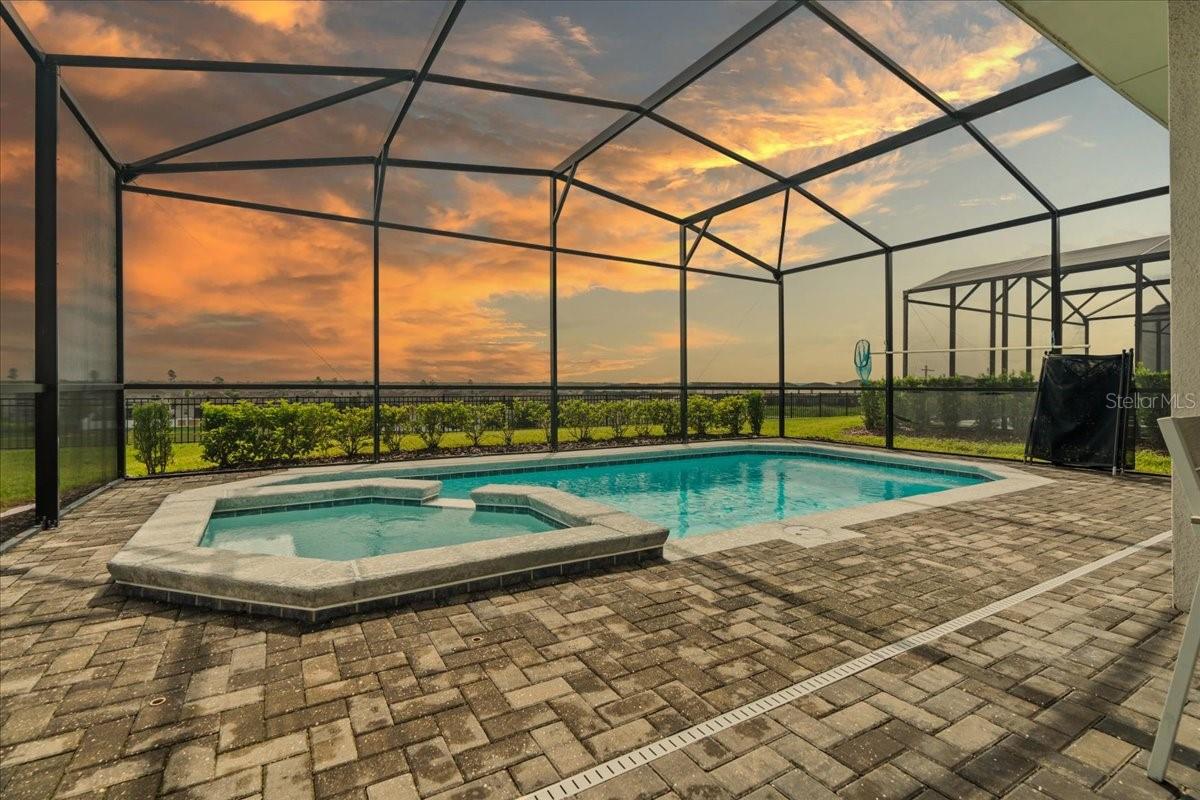 1697 KONA LN photo 4
