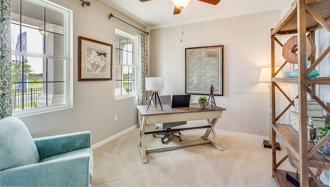 708 160TH LN E photo 2