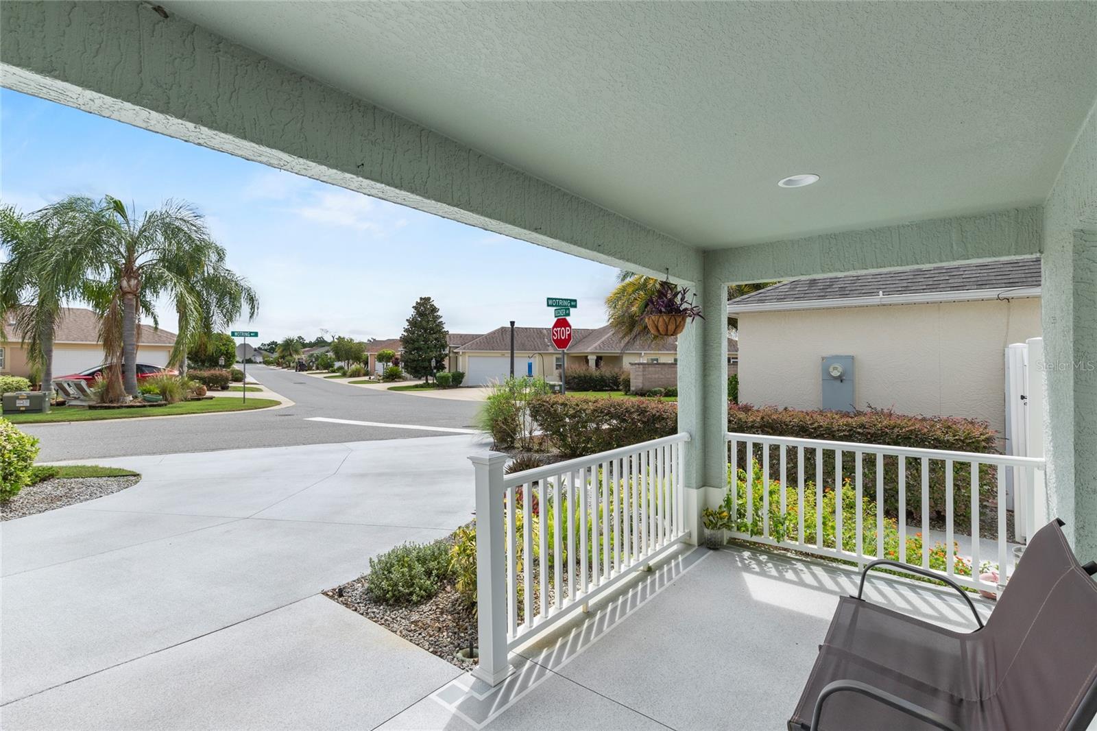 2968 WOTRING WAY photo 3