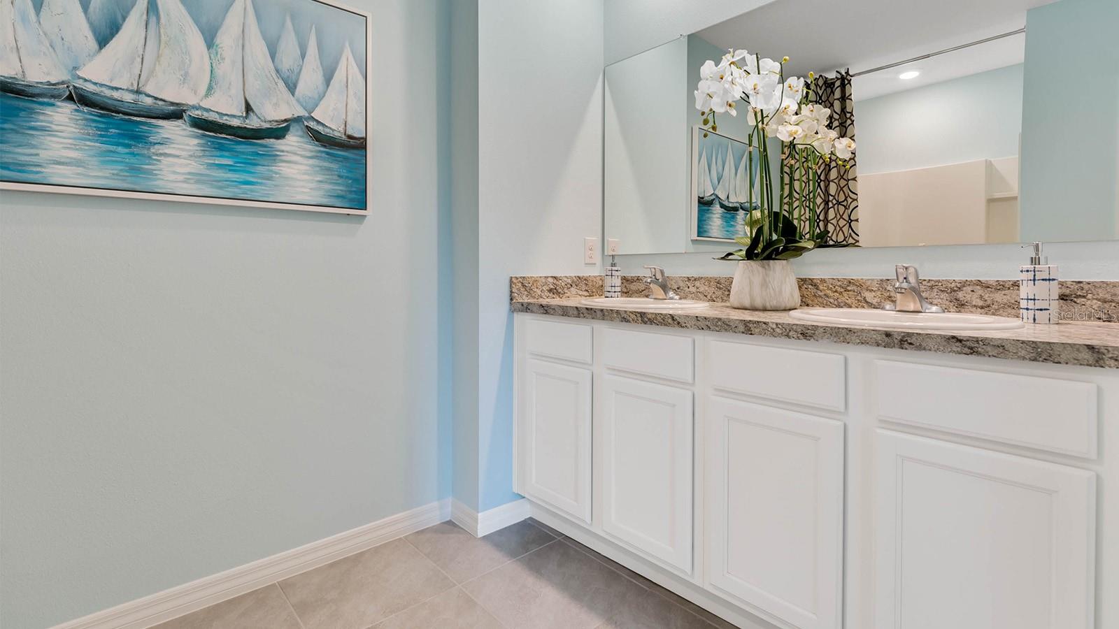 2888 WATERLILY WAY photo 2