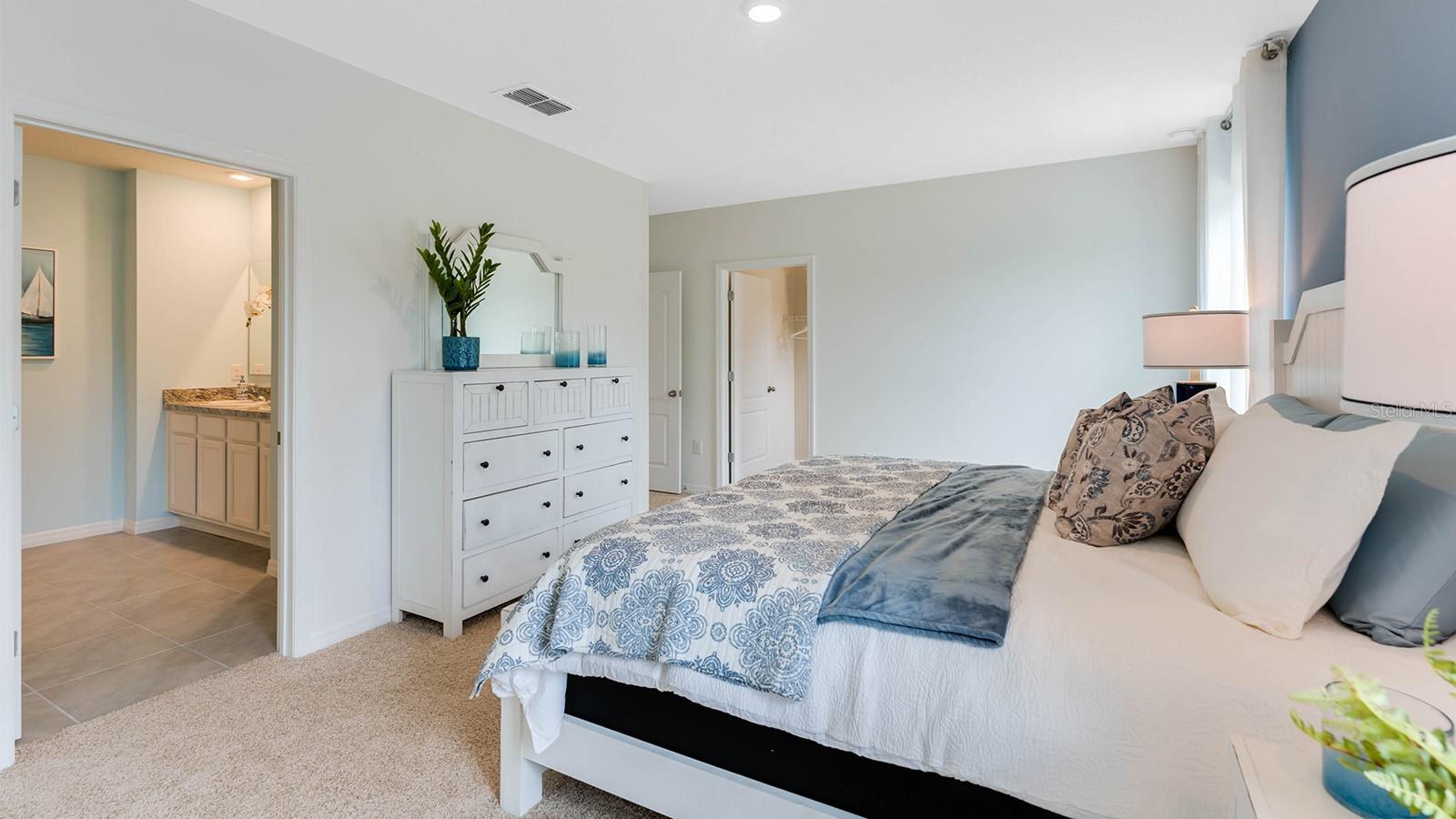 2888 WATERLILY WAY photo 4