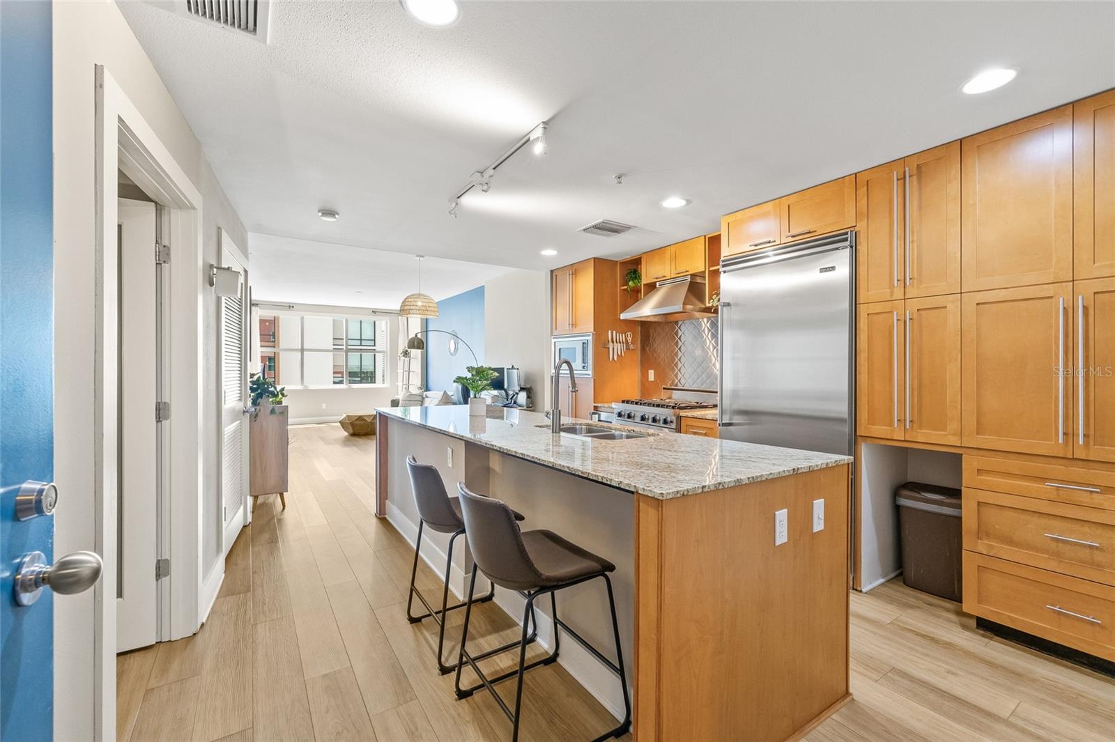 1120 E KENNEDY BLVD #734 photo 3