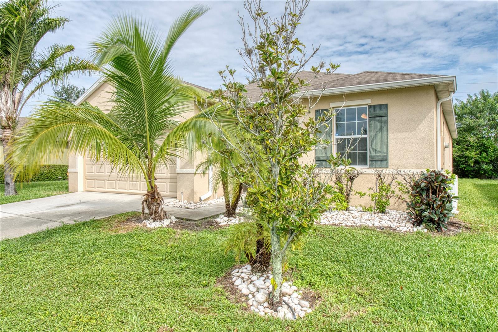 3711 JULIUS ESTATES BLVD photo 2