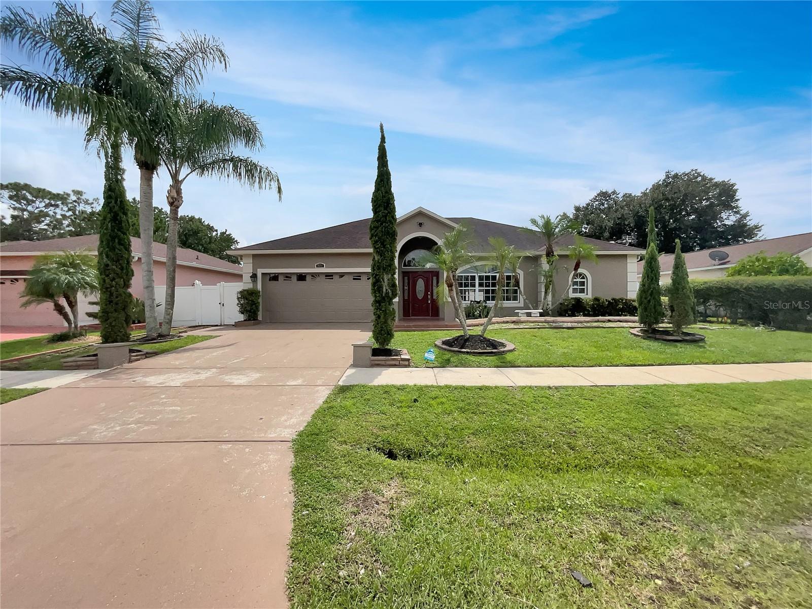 526 PINEHURST CV — home for sale