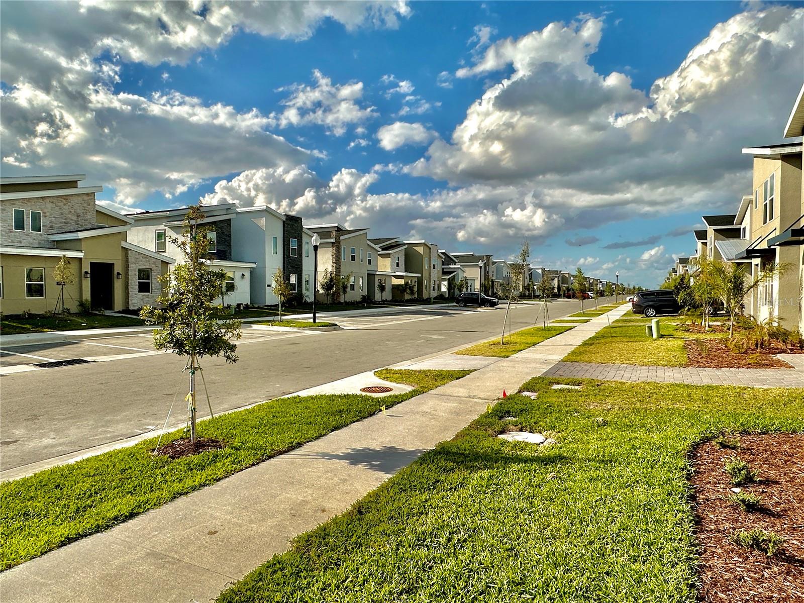 9095 SOMMERSET HILLS DR photo 3
