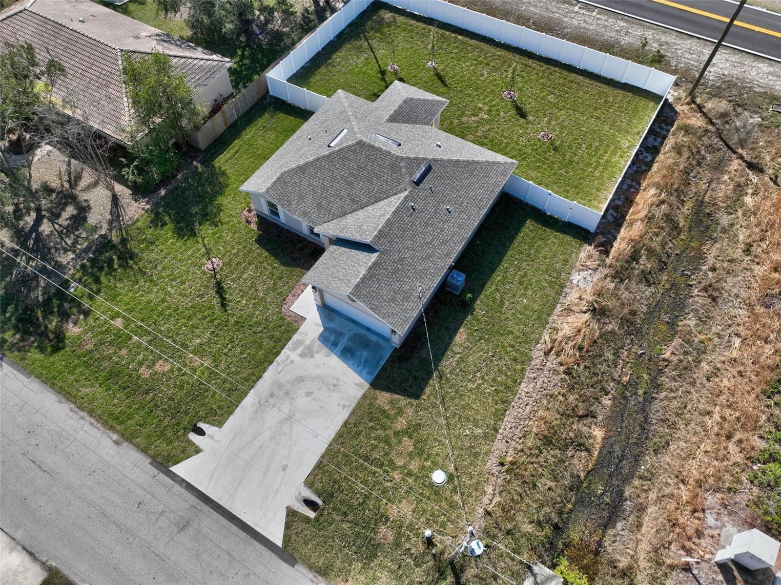 26 RAMBLEWOOD DR photo 5