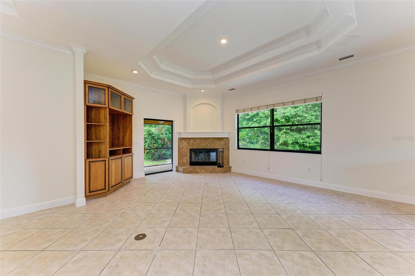 4817 SHADYVIEW CT