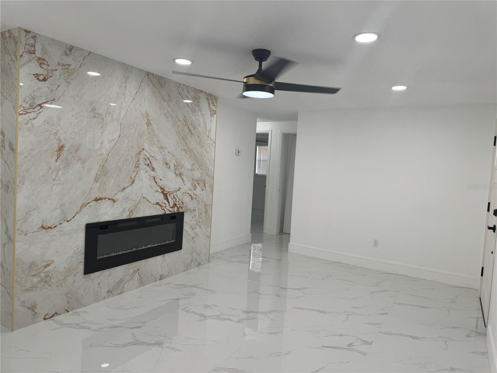 4125 KIBLER LN photo 3