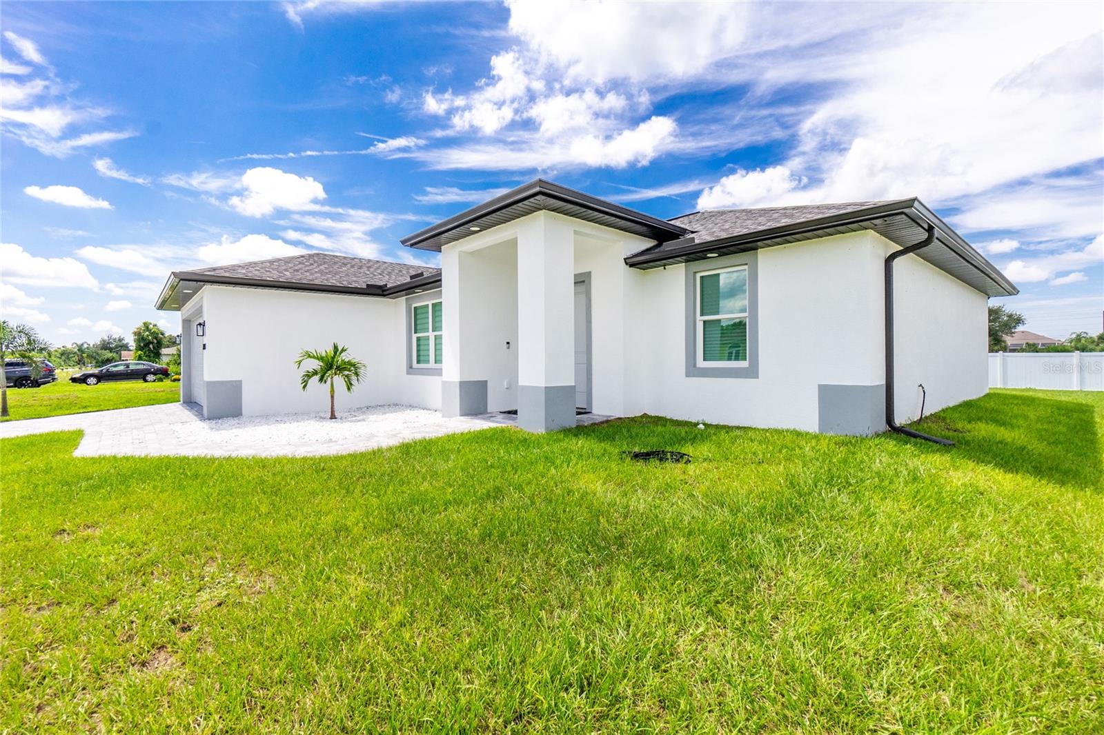 2743 HOPWOOD RD photo 4