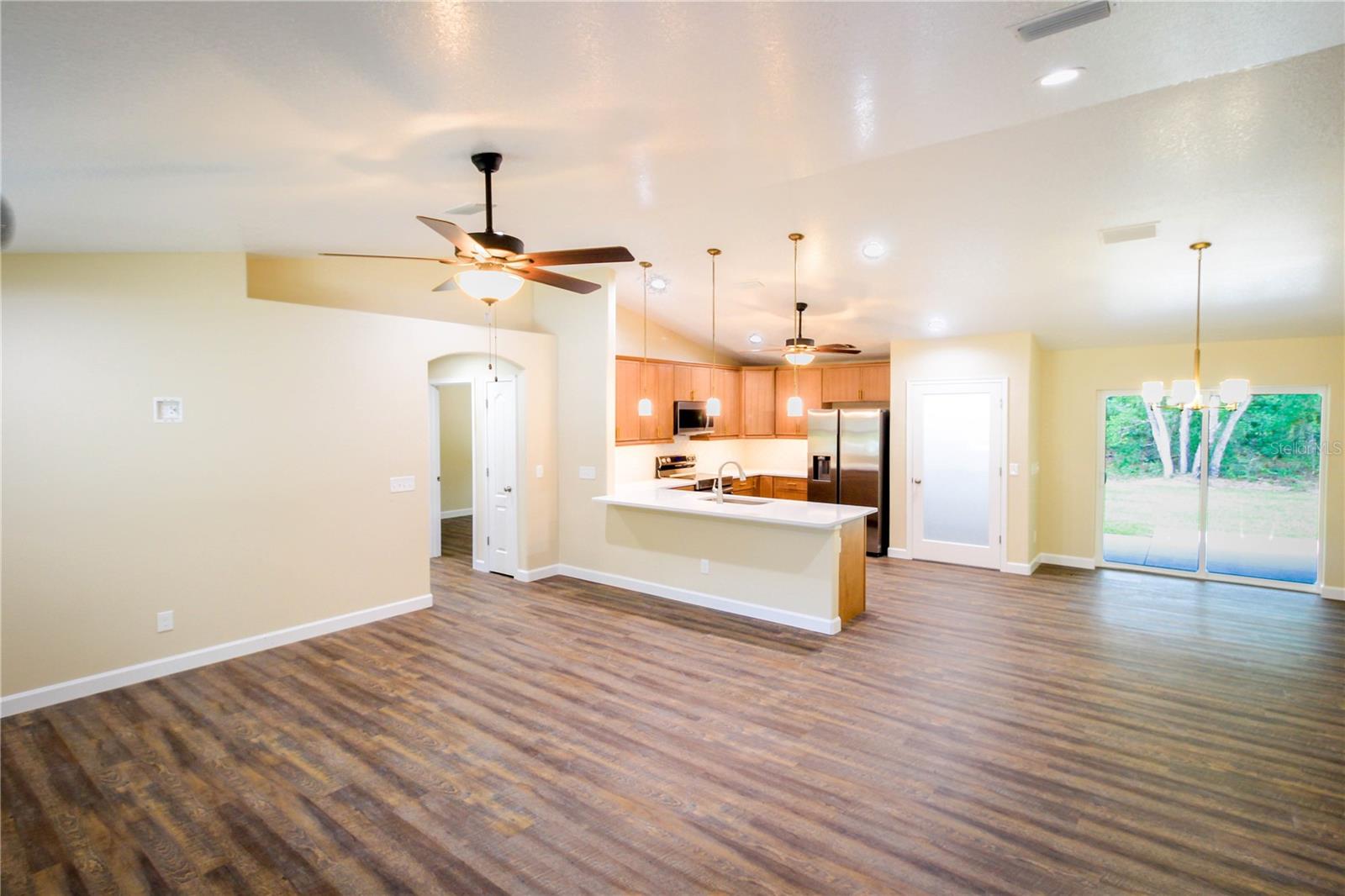 171 E FINLAND LN photo 3