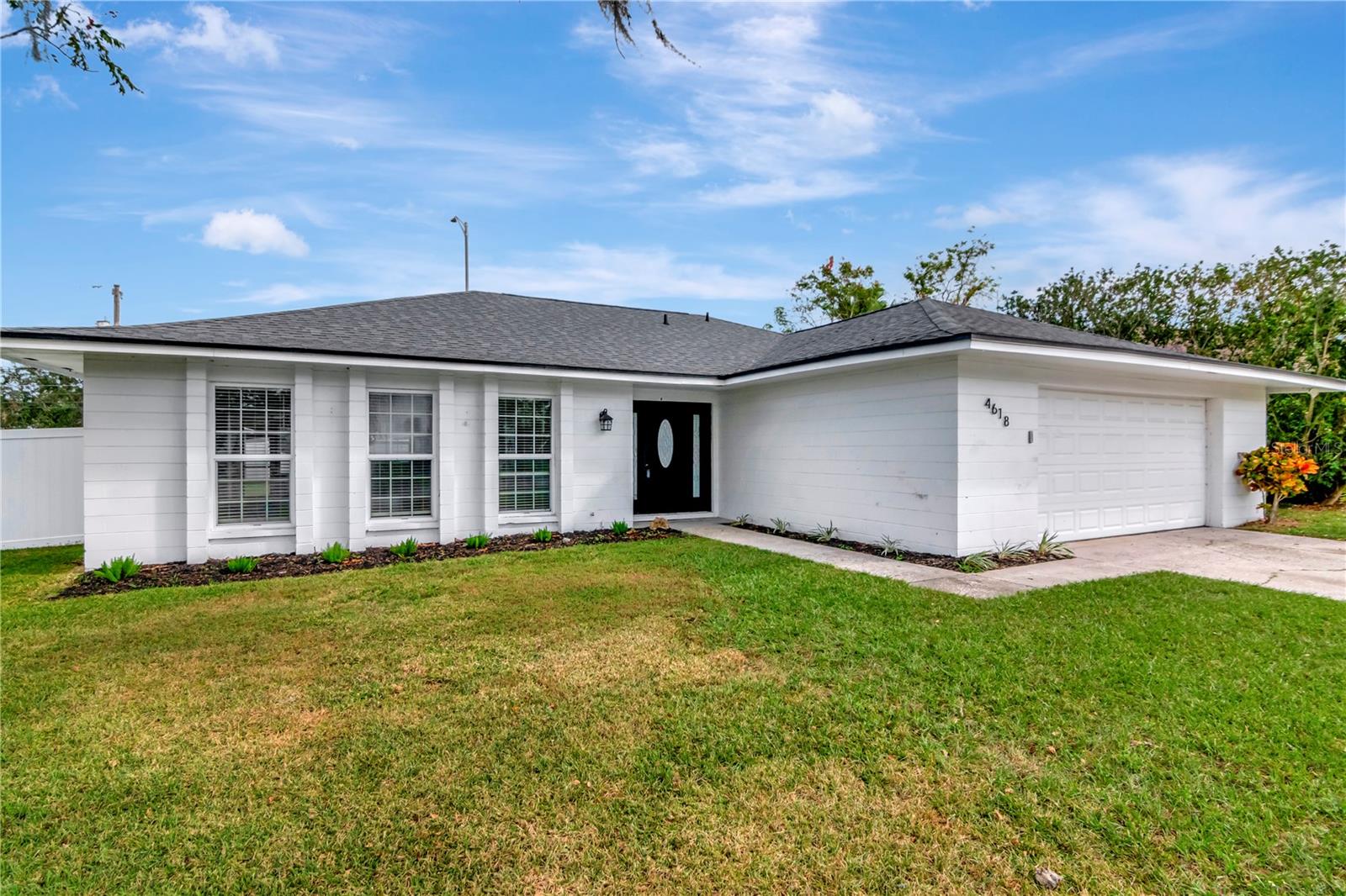 4618 CRESTVIEW LN photo 2