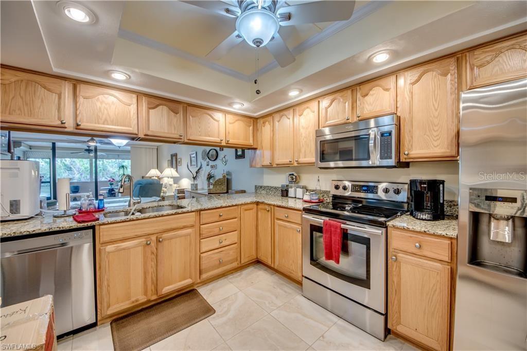 2067 W LAKEVIEW BLVD #2 photo 3