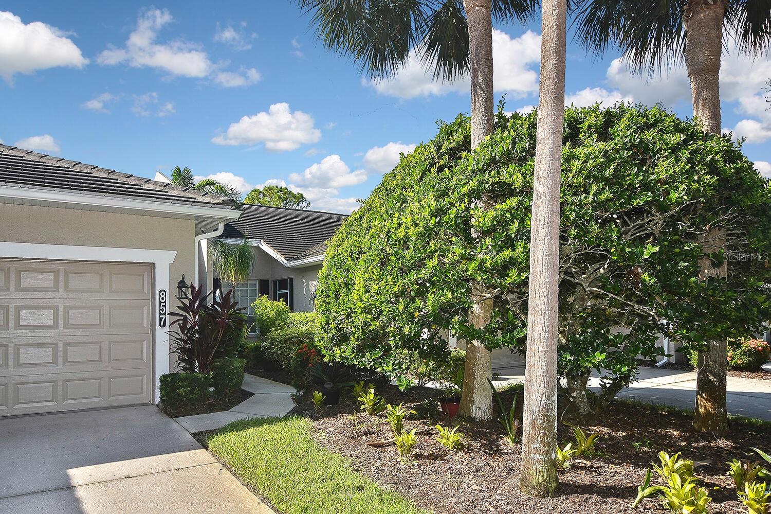 857 TARTAN DR photo 2