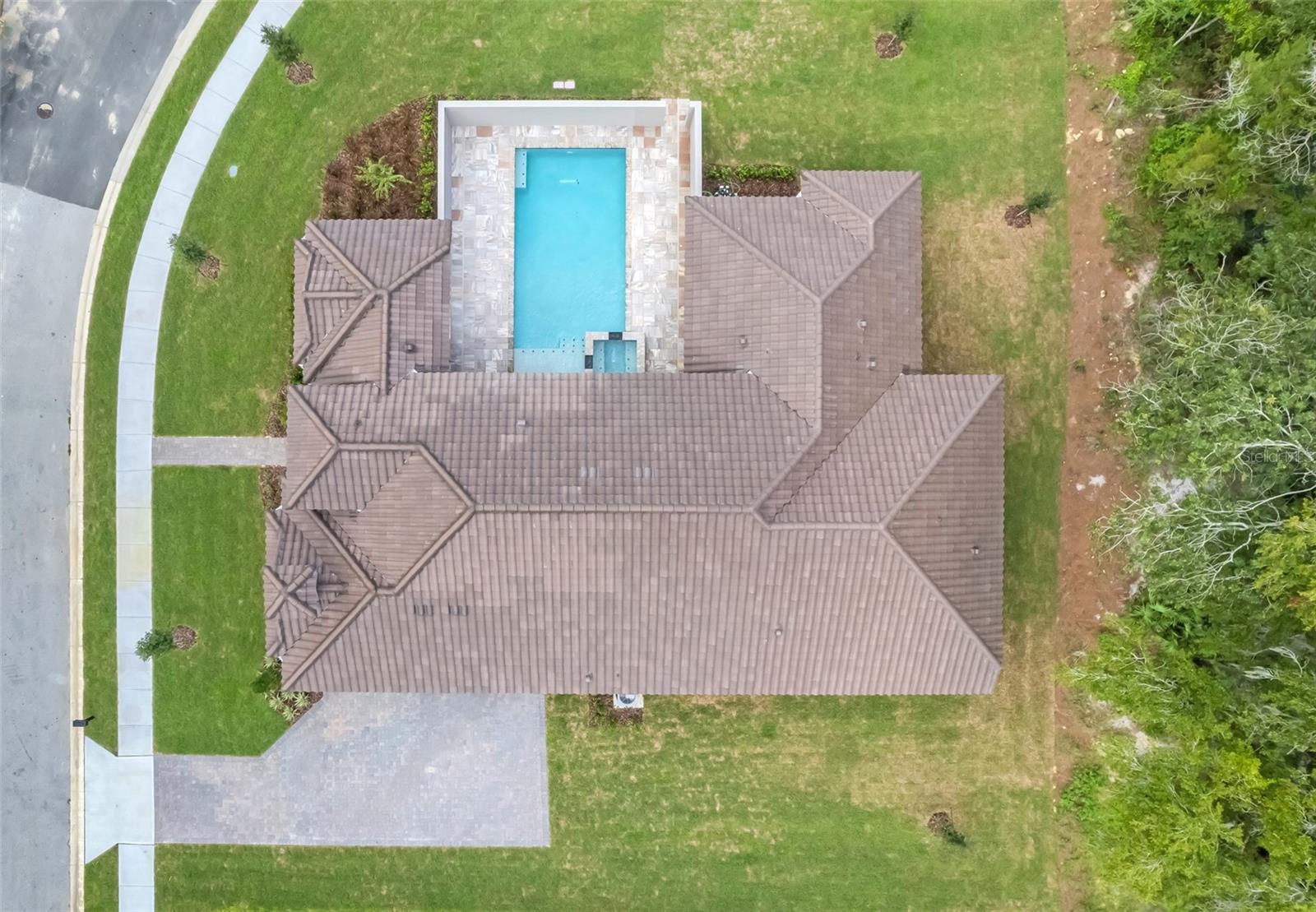 106 NEW LEATHERWOOD DR photo 4