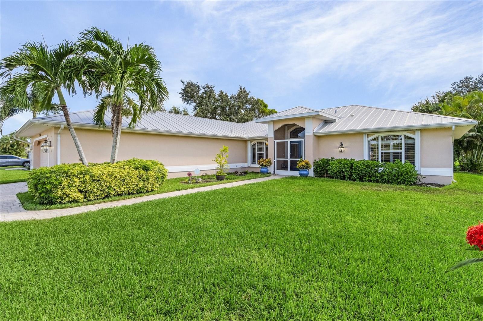 1541 NW 25TH AVE photo 3