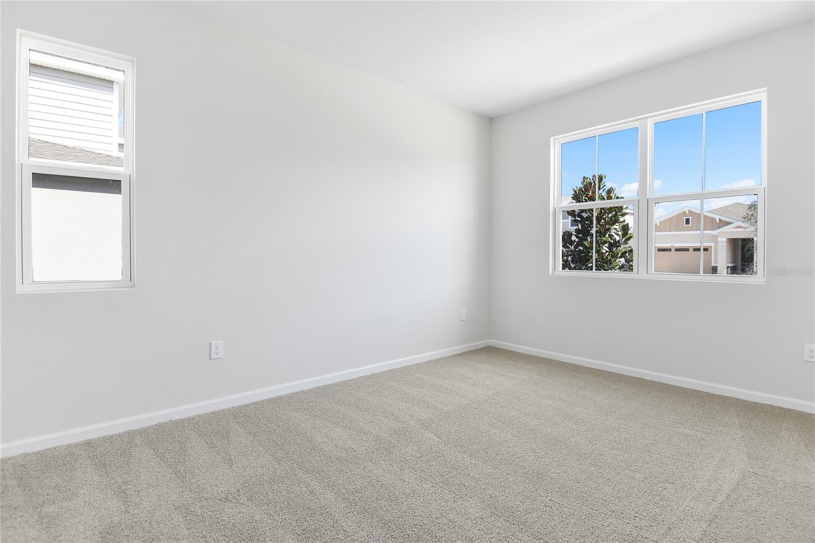 1496 AUGUST GRAY DR photo 2