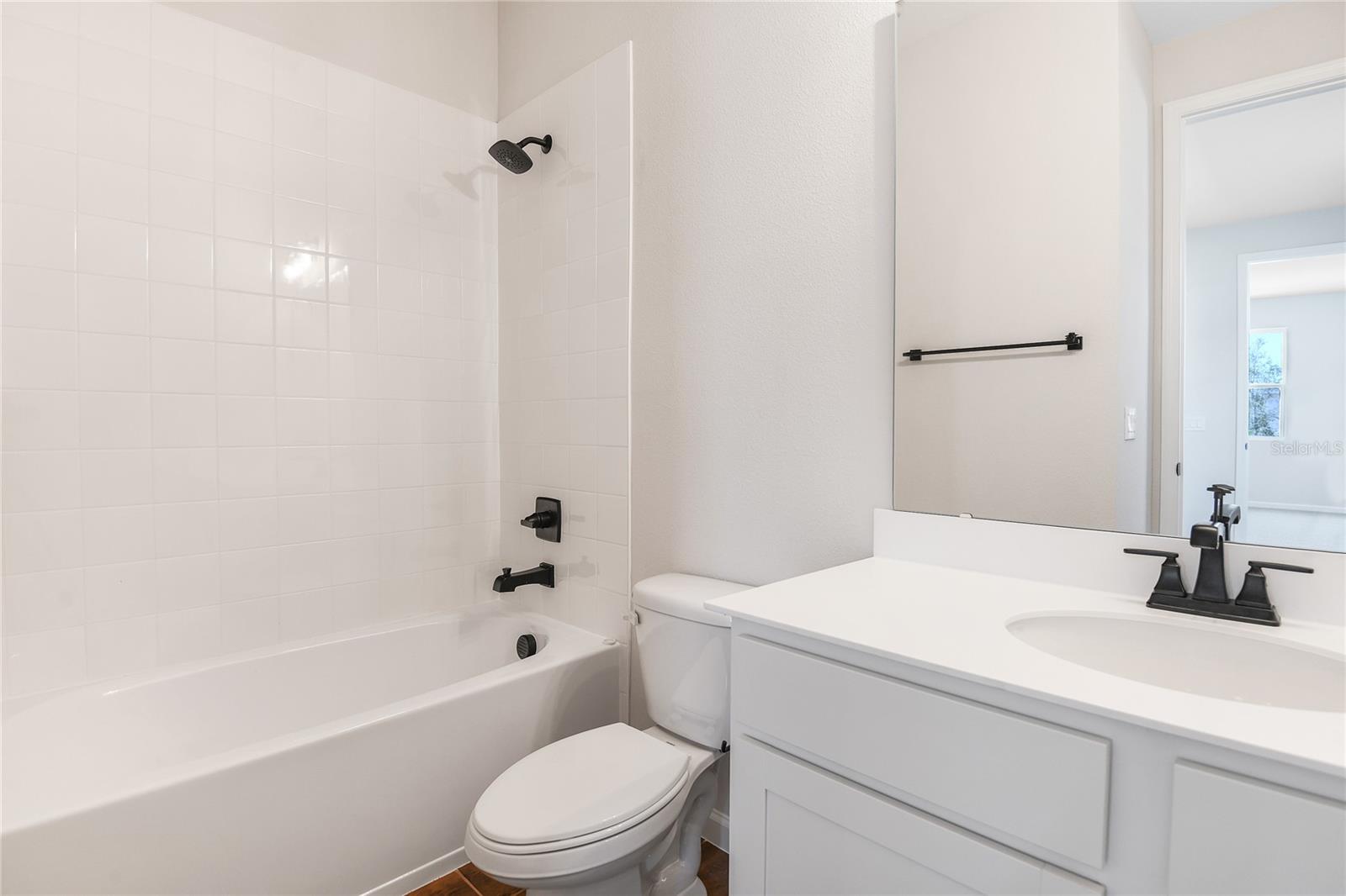 1496 AUGUST GRAY DR photo 4