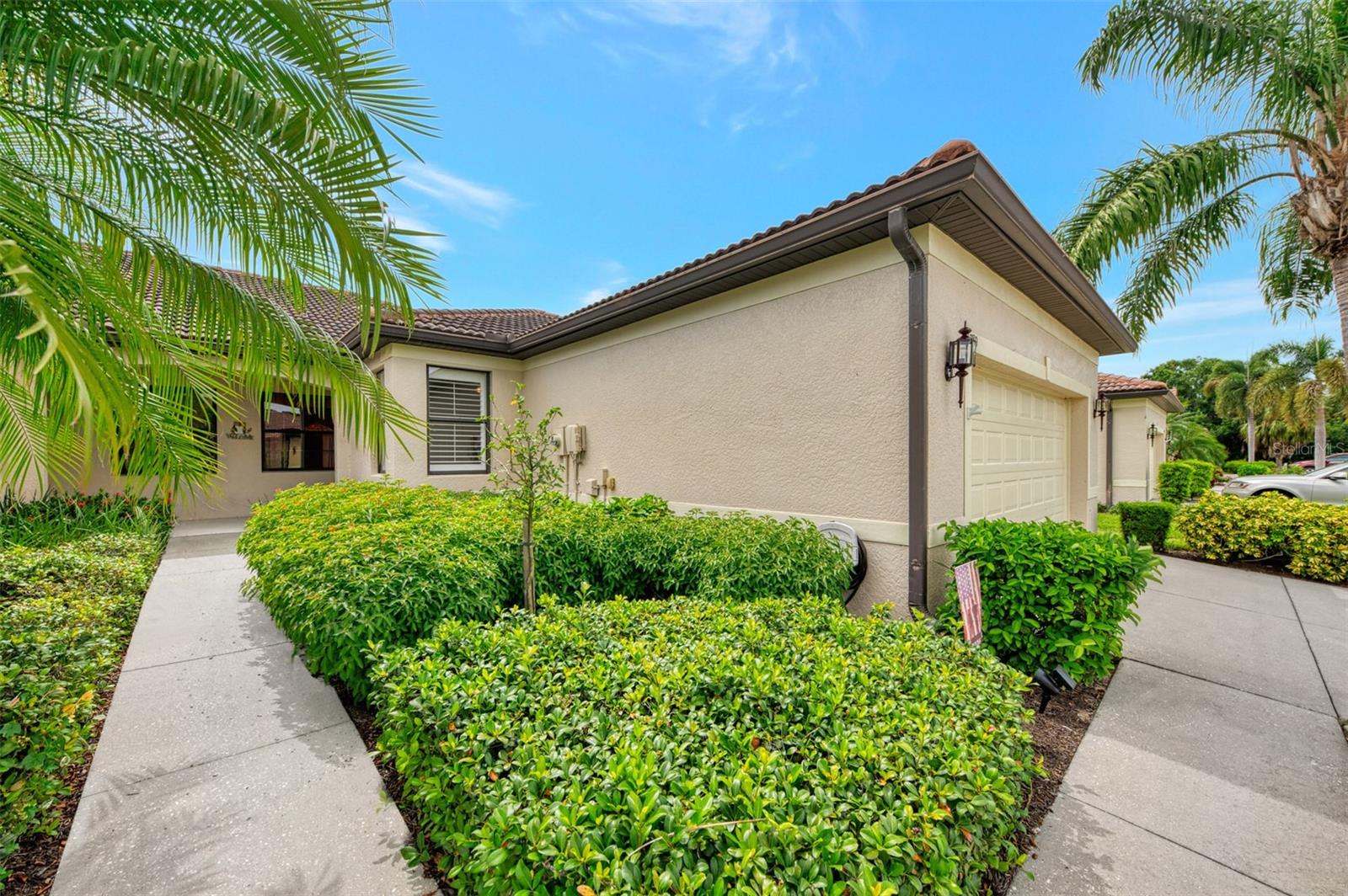 1780 BATELLO DR photo 3