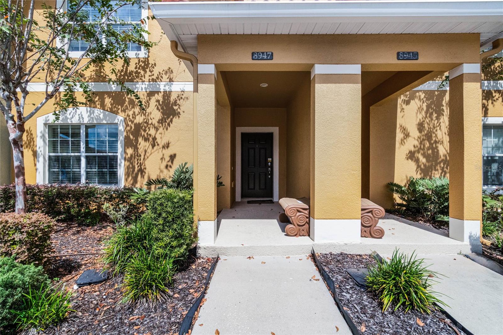 8947 BISMARCK PALM RD — home for sale