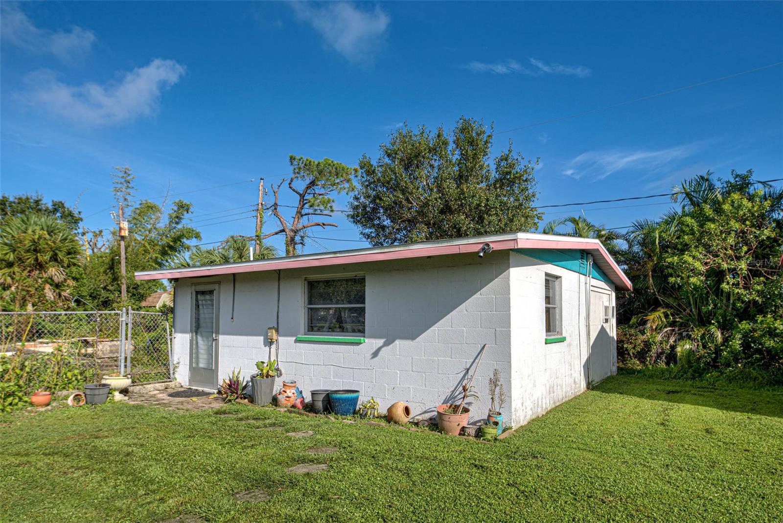 8430 ROOSEVELT ST photo 4